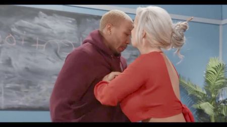 Видео Бабушка В Юбке Секс