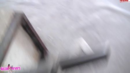 Видео В Юбке Без Трусов В Людных Местах