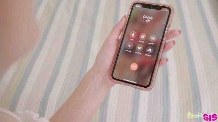 Красивую Девушку Ебет Пес