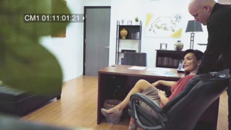 Секс На Улице В Чулках