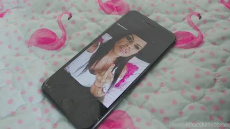 Женщина Доминирует Кончает И Писает В Рот