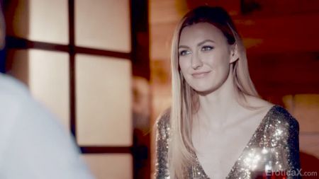 Толстые Бедра Видео Смотреть Телефон Секс