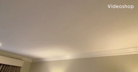 Скачать Видео Ххх Идущая Девушка Со Спермой На Губах