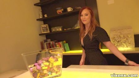 Парень И Секс Игрушка