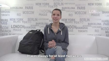 Парень Трахает Лесбиянок Которые В Позе 69До Спускания Спермы В Рот