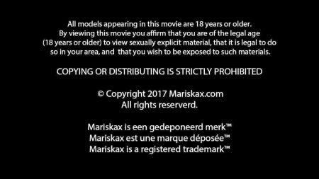 Скрытая Камера Снимает Русских Лесбиянок Смотреть Бесплатно