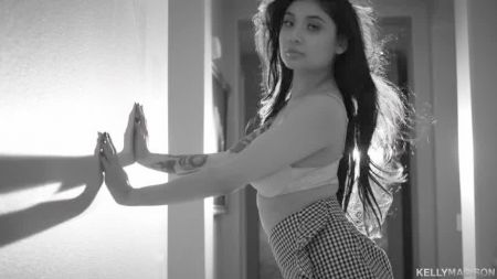 Секс Русской Мамы С Молодым Парнем