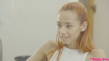 Зрелая Целлюлитной И Волосатая Пизда Спит Видео