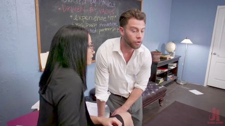 Мамаши С Натуральными Сиськами