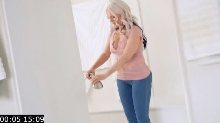 Онлайн Сын Ебет И Кончает Внутрь