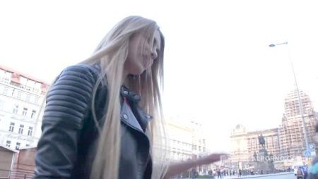 Кристи Мак В Лосинах