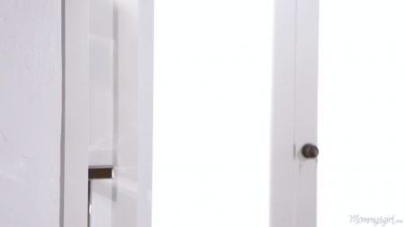 Большой Клитор Кончает Крупно