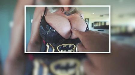 Мужик Д***** И Показывает Девушкам Свой Член Секс