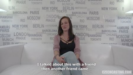 Две Чешские Пары Трахаются В Лесу