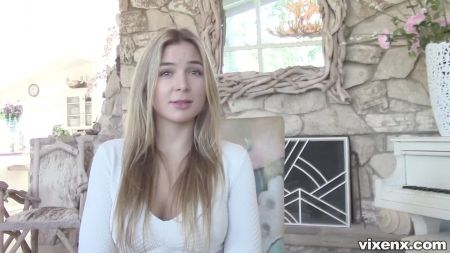 Подглядывание Зрелым Бабам Под Подол