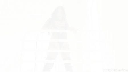 Транс С Большой Жопай Канчает В Рот Парню