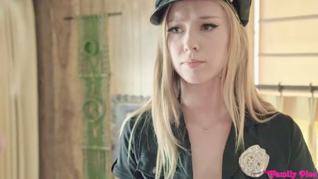 Скачать Бесплатно Видео Как Девушка Описалась