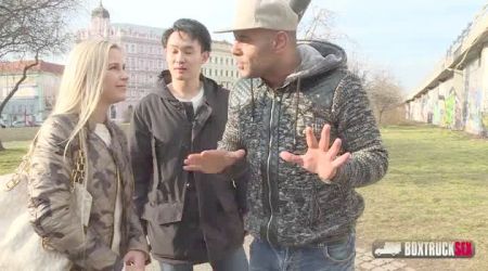 Сын Насилует Икончает В Клитор Подруги Матери