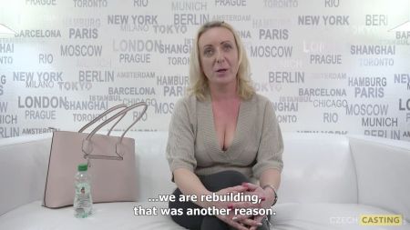 Видео Зрелых Женщин В Чулках