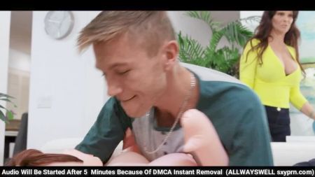 Большой Клитор Большие Соски Видео Бесплатно