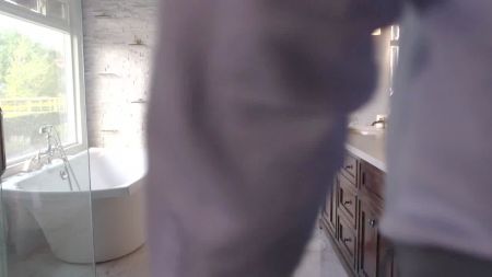 Баб Тошнит От Минета