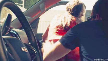 Дрочит На Женщину На Пляже