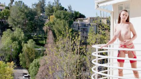 Пляж Где Ходят Голые Люди С Большими Сисями