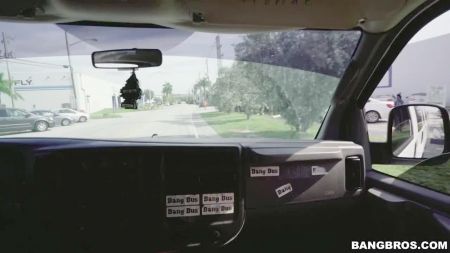 Ебет Очень Старую Бабулю