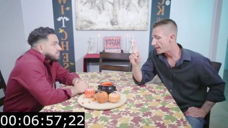 Толстая Баба Сосет Член Коня