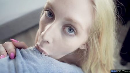 Двма 60 Лет Отсасывает У Парня