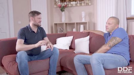 Парень Первый Раз Ебет Гея