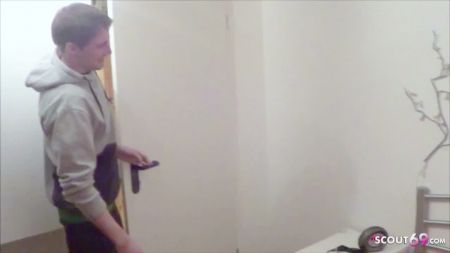 Видео Большие Дылдо В Пизде