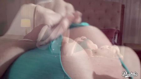 Любительска Мастурбация На Камеру