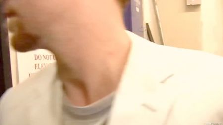 Миннет В Людном Месте