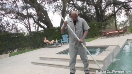 Видео Кристи Мак Соло