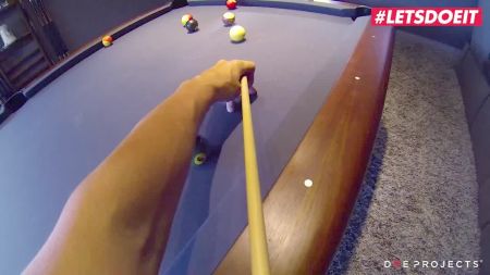 Секс В Мокрой Облипляющей Одежде