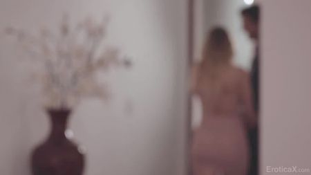 Голый Парень И Девушка На Мед Осмотре